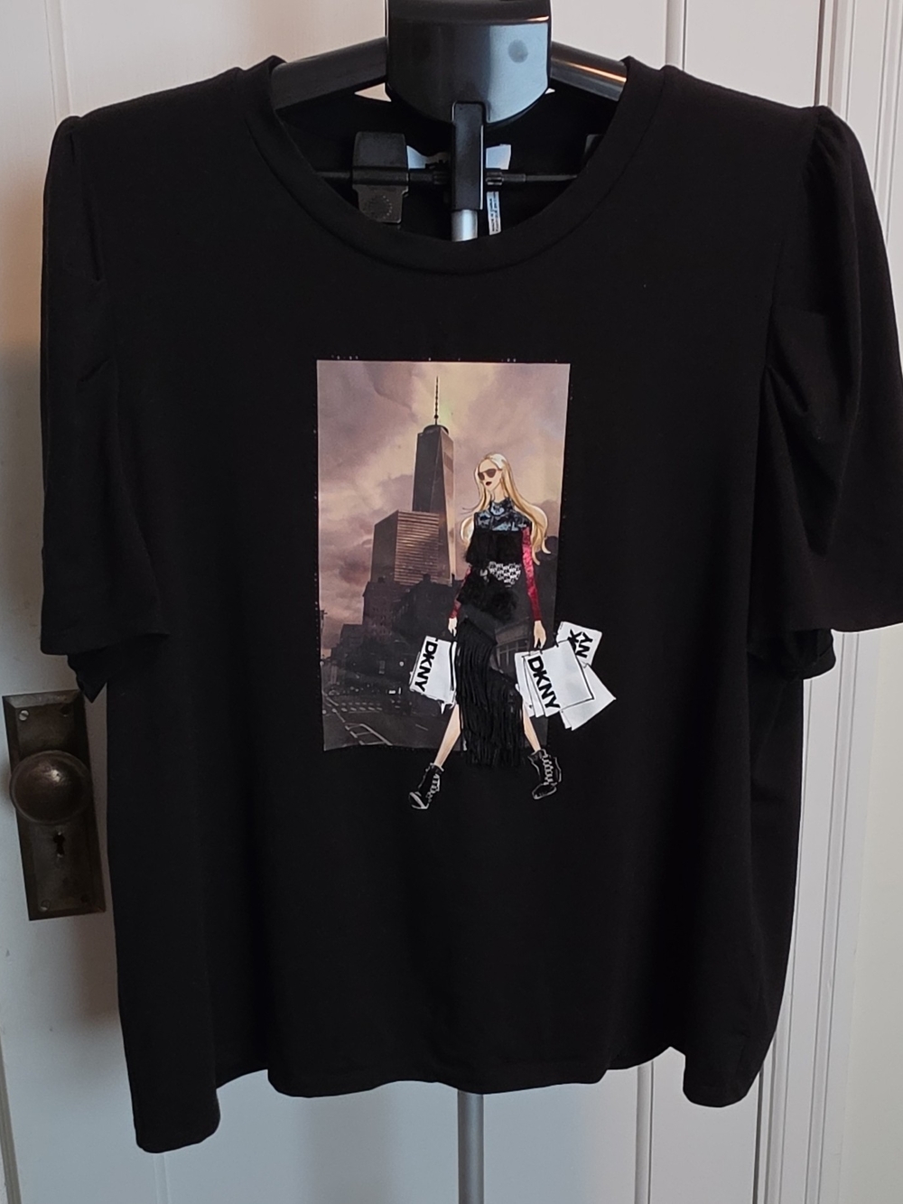 DKNY Black Graphic Fringe-Trim Short Sleeve Tee